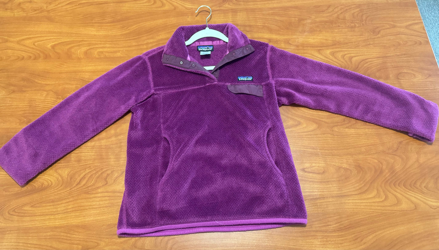 Patagonia Quarter Zip-Purple